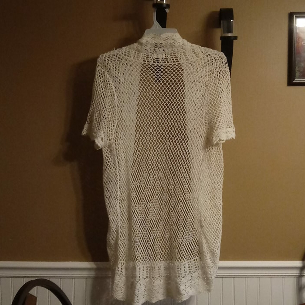 Vest - Picture 4 of 4